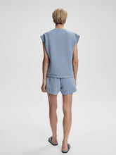 Load image into Gallery viewer, Varley Atrium HR Short 4.5-Rain Blue