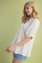 Load image into Gallery viewer, Ivory Puff Slv Classic Blouse