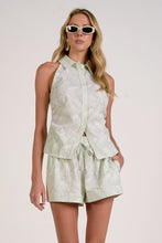 Load image into Gallery viewer, Green/White Printed Collared Slvls Button Down Top