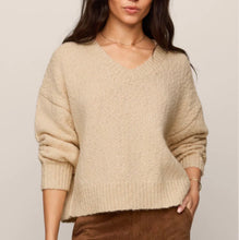 Load image into Gallery viewer, Z Supply Chalk Bolton Boucle Sweater