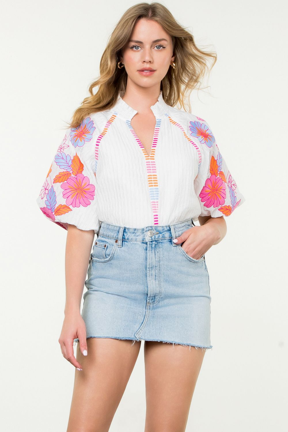 White Embroidered Puff Slv Top