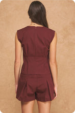 Load image into Gallery viewer, Maroon Pleated Shorts w/ Belt
