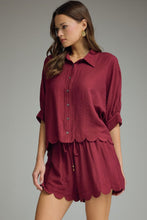 Load image into Gallery viewer, Maroon SS Button Down Scallop Hem Top