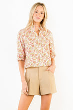 Load image into Gallery viewer, Pink Floral Top w/ Buttons (THML)