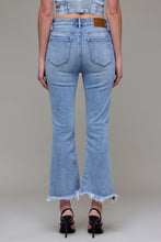 Load image into Gallery viewer, Hidden 27” Inseam Happi HW Crop Flare Jean-Light Wash
