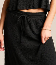 Load image into Gallery viewer, Z Supply Black Idris Maxi Skirt