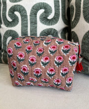 Load image into Gallery viewer, Quilted Block Printed Makeup Bag