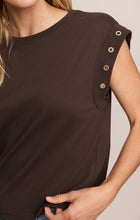 Load image into Gallery viewer, Z Supply Dk Chocolate Camino Grommet Top