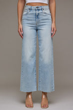 Load image into Gallery viewer, Hidden Lt. Wash Wide Leg Denim Jean