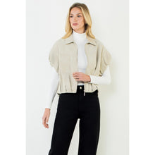 Load image into Gallery viewer, Cream Leather Zip Up Slvls Jacket (THML)