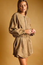 Load image into Gallery viewer, Ash Mocha Suede Cropped Jacket