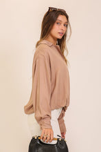Load image into Gallery viewer, Bubble Hem LS Top Mocha