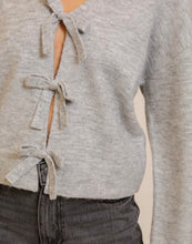 Load image into Gallery viewer, Light Grey Bow Tied Sweater