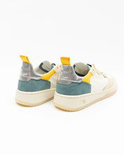 Load image into Gallery viewer, Oncept Phoenix Sneaker- La Creme