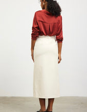 Load image into Gallery viewer, Cream Leather Midi Skirt w/ Belt