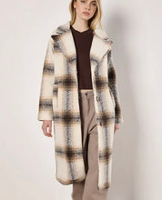 Load image into Gallery viewer, Cream/Brown Large Scaled Check Oversized Coat