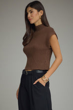 Load image into Gallery viewer, Brown Mock Neck Slvls Sweater