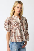 Load image into Gallery viewer, Leopard Puff Slv Button Down Top