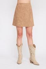 Load image into Gallery viewer, Camel Leather Skirt
