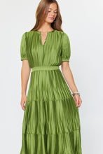 Load image into Gallery viewer, Olive Elastic Waist Pleated Maxi Dress