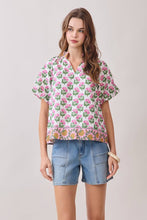 Load image into Gallery viewer, Pink Floral Print Bubble Slv Split Neck Top