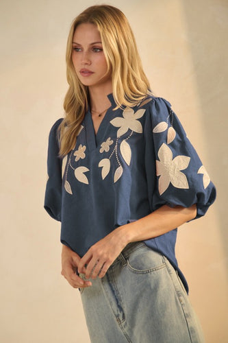 Washed Suede Floral Puff Slv Top Blue
