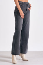 Load image into Gallery viewer, Black Washed Wide Leg High Waist Jean