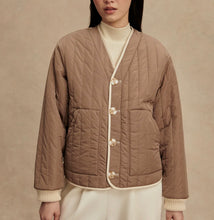 Load image into Gallery viewer, Varley Sandshell/Ash Taupe Drew Reversible Jacket