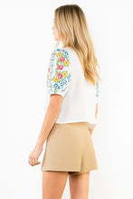 Load image into Gallery viewer, Cream Floral Embroidered Top w/ Scallop Neckline (THML)