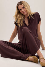 Load image into Gallery viewer, Barefoot Dreams Soft Jersey Sleep Set Umber