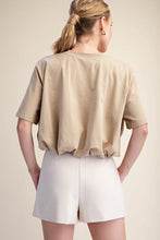Load image into Gallery viewer, Taupe Bubble Hem Tee