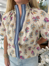 Load image into Gallery viewer, Cream Flower Print SS Top (THML)