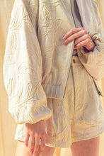 Load image into Gallery viewer, Ecru Floral Jacquard Zip Up Jacket