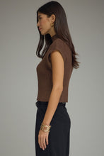 Load image into Gallery viewer, Brown Mock Neck Slvls Sweater