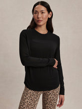 Load image into Gallery viewer, Varley Samia Seamless LS Tee Black