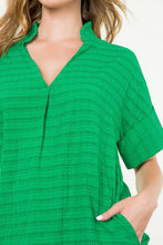 Load image into Gallery viewer, Green V-Neck SS Textured Dress