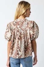 Load image into Gallery viewer, Leopard Puff Slv Button Down Top