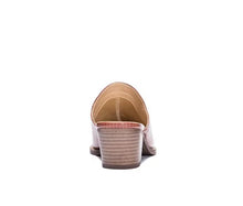 Load image into Gallery viewer, CL Tan Lizard Mule