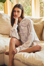 Load image into Gallery viewer, Camo Leaves Lightweight Hoodie w/ Shorts Set