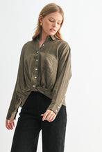 Load image into Gallery viewer, Slate Texture Twist Hem Button Down Top