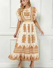 Load image into Gallery viewer, Cream Printed Flutter Slv Maxi Dress