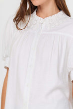 Load image into Gallery viewer, White Lace Collar Button Puff Slv Top