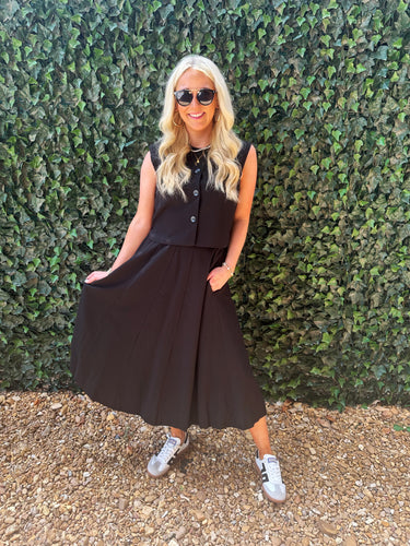 Black Button Down Boxy Vest