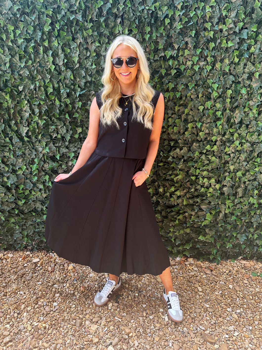 Black Button Down Boxy Vest