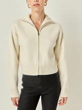 Load image into Gallery viewer, Cream Zip-Up Funnel Neck Knit Jacket