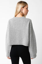 Load image into Gallery viewer, Crew Neck Knit Basic Sweater Grey