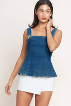 Load image into Gallery viewer, Med. Denim Gold Button Detail Top