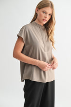 Load image into Gallery viewer, Satin V-Neck SS Top Mocha