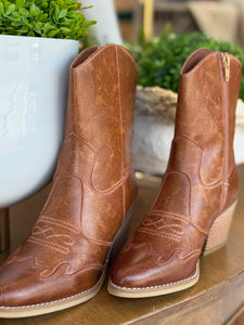 MIA Tan Wax Clorinda Boot
