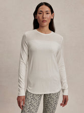 Load image into Gallery viewer, Varley Samia Seamless LS Tee White